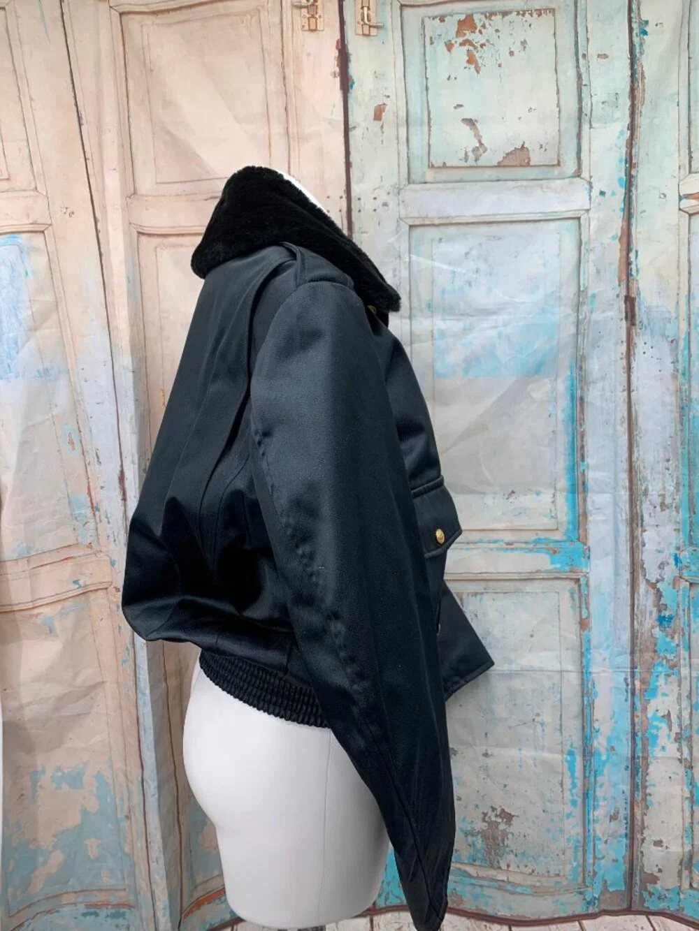Golden Fleece Uniform Outerwear Jacket 38 Black Titan Cloth Faux Fur Collar Gold